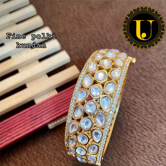 Women Green Gold Tone Pachi Kundan Bracelet | Jaypore US